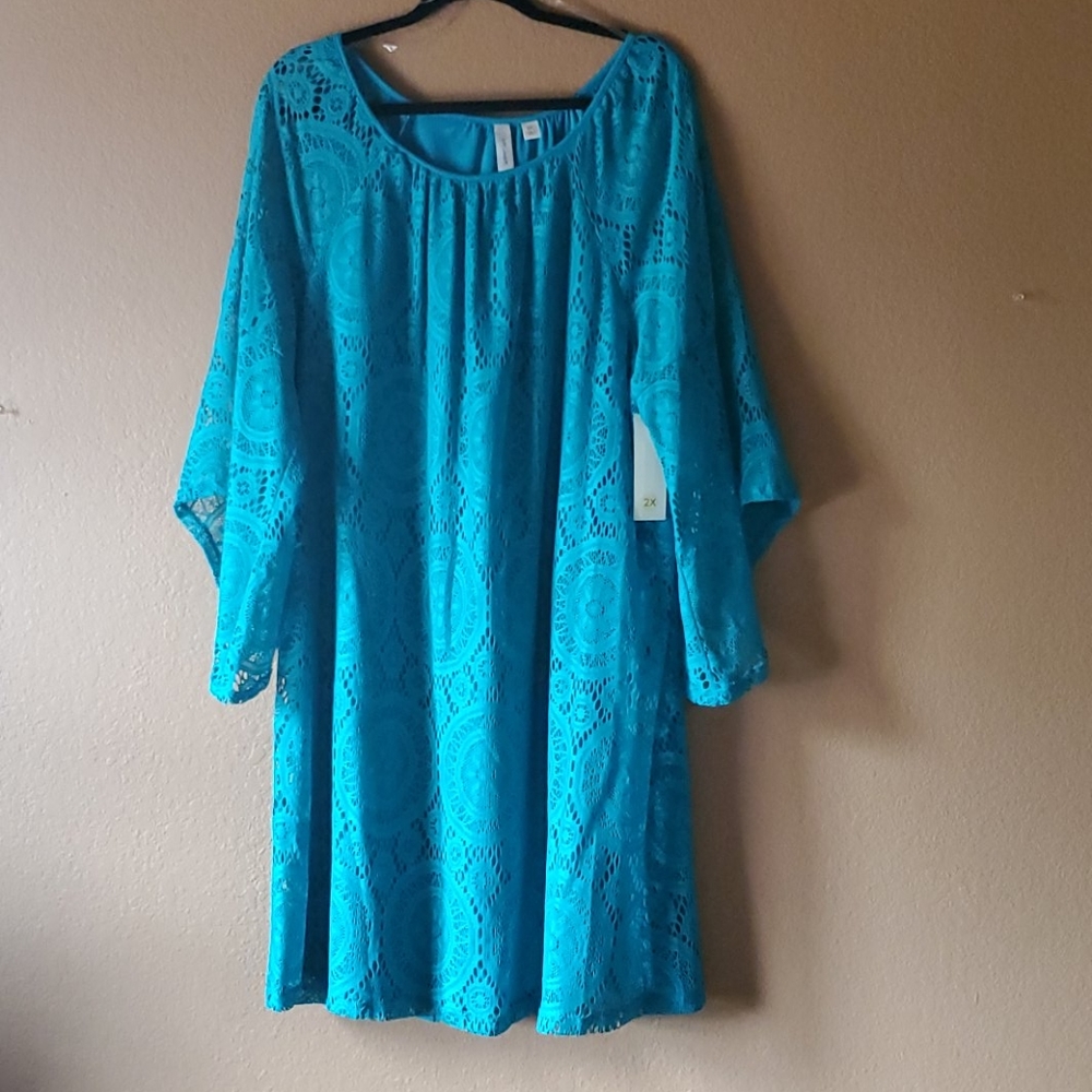 Turquoise lace dress